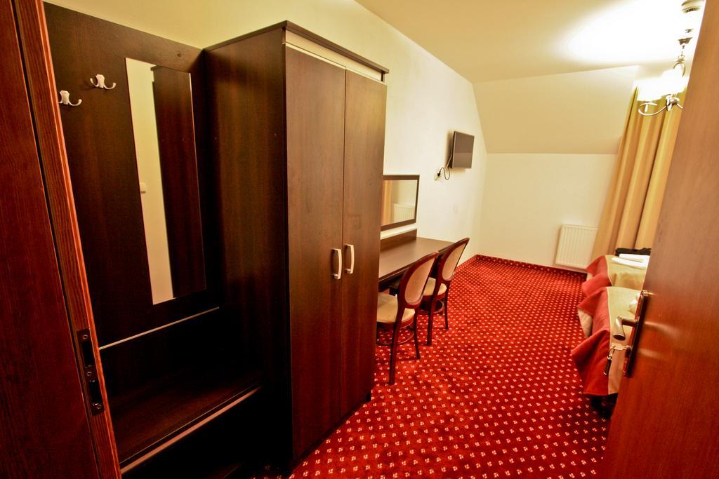 Hotel Milord Pułtusk Dış mekan fotoğraf